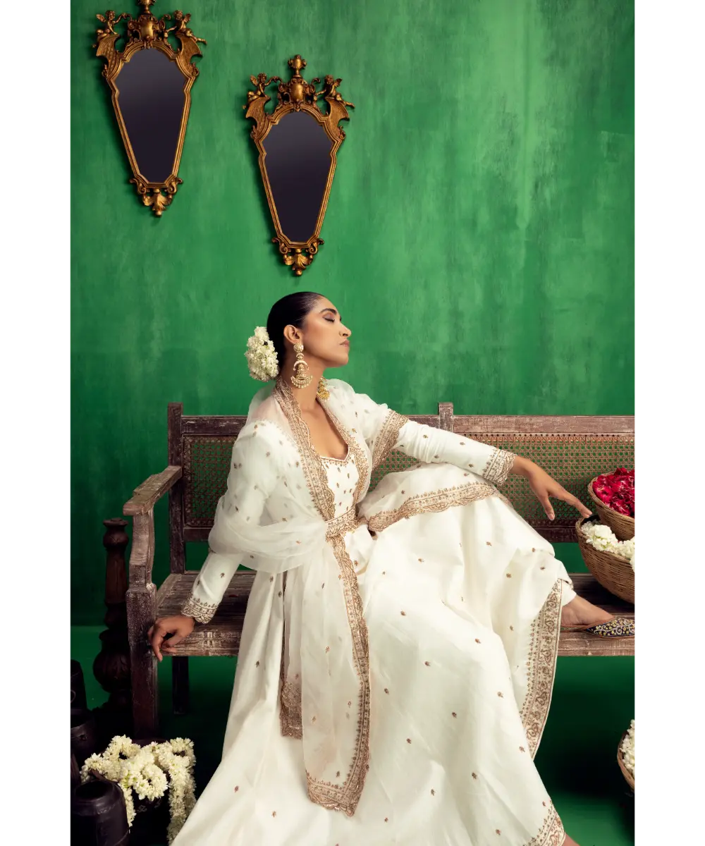 JIGAR MALI - Off White Anarkali set
